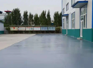 昌江彩色路面喷涂翻新的材料对冬季